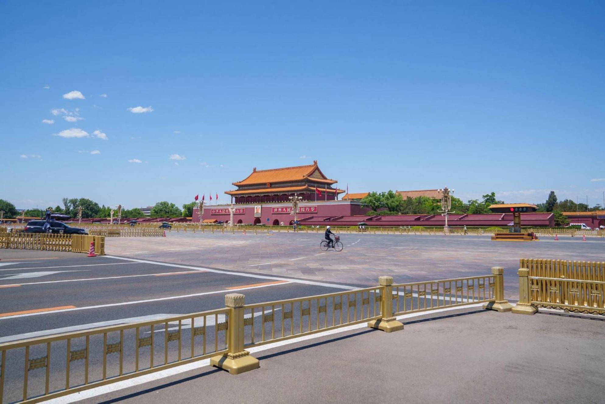 Jingfang Building Smart Hotel - Located In The Busiest Part Of The Downtown Area, Near Beijing Tiananmen Square And The Forbidden City,Wangfujing Shopping Street ,Newly Opened Hotel,Provide Free Laundry Service,Provide Tourism And Ticketing Services Bagian luar foto