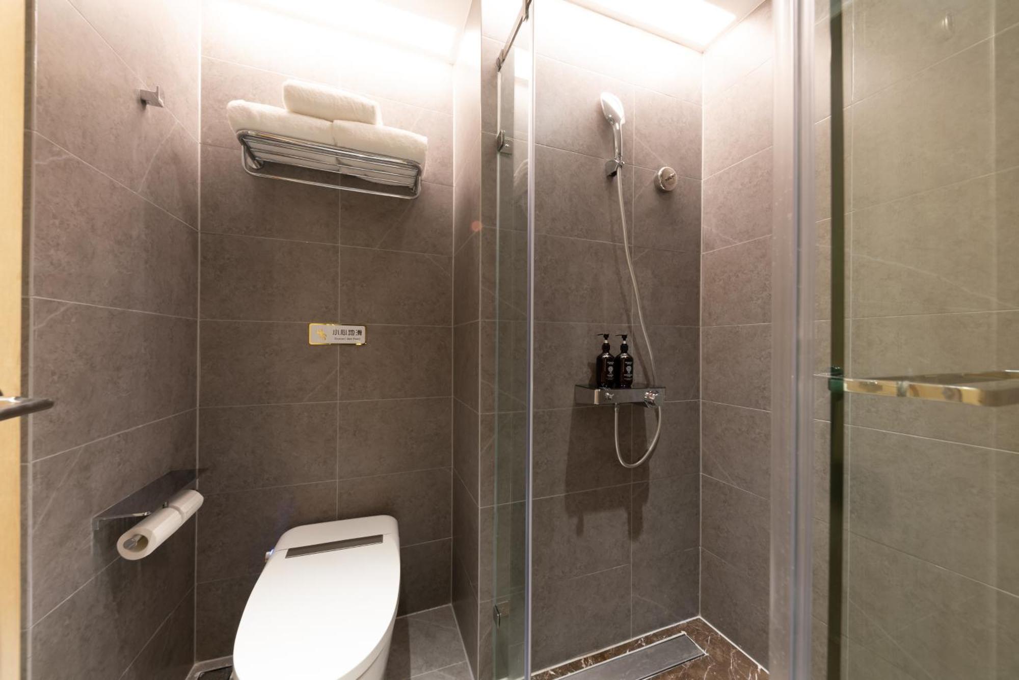 Jingfang Building Smart Hotel - Located In The Busiest Part Of The Downtown Area, Near Beijing Tiananmen Square And The Forbidden City,Wangfujing Shopping Street ,Newly Opened Hotel,Provide Free Laundry Service,Provide Tourism And Ticketing Services Bagian luar foto
